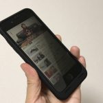 iPhone 7 / 7 Plus用プライバシー覗き見防止ガラスフィルムで他人に画面を見られるのを防止!